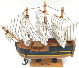 Endeavour Ship 24cm